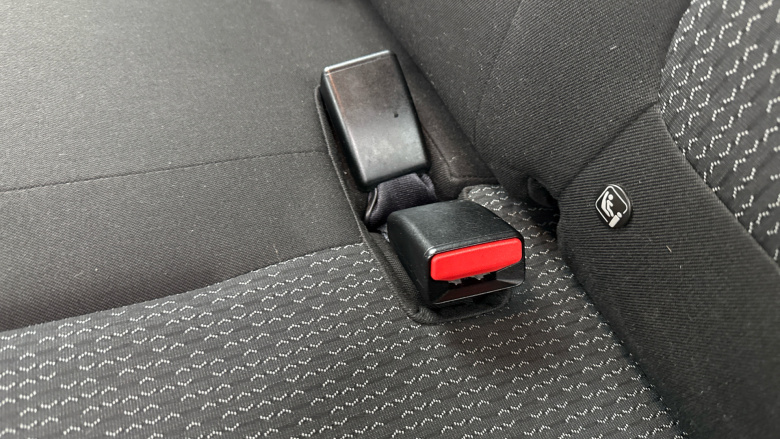 Vauxhall Crossland 1.2 Design 5dr Petrol Hatchback